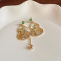 Orecchini vintage a zucca dorata con perle verdi e nappine asimmetriche eleganti - Ago d'argento / Stile asimmetrico zucca vuota verde