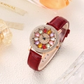 Elegante reloj dorado para mujer con cristales de colores y correa de cuero roja de coco - Cinturón / Burdeos