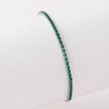 Tennisarmband mit Silberfassung und smaragdgrünen Zirkonia in einer Vier-Krallen-Fassung - Silber Grün Zirkon