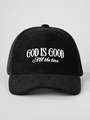 Détail de la broderie 'GOD IS GOOD' blanche sur une casquette en velours côtelé noir - Noir