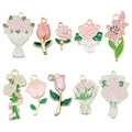 Set aus 10 rosa Emaille-Blumenanhängern wie Rosen und Tulpen für DIY-Schmuckzubehör - 10er Set - Rosa Zweigblumen-Serie