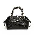 Sac à main noir à motif crocodile avec poignée décorative en métal serpent argenté - Motif Crocodile (Brillant) / Noir