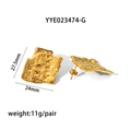 Geometrische Ohrstecker mit 18K Goldbeschichtung und strukturierter Knitteroptik - Goldene Ohrstecker (YYE023474-G)