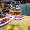 Pastel macaron color crystal wine glass with retro twisted stem and amber liquid - Transparent Twist Cup