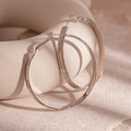 Macro di grandi orecchini a cerchio in argento con trama intrecciata effetto serpente - Cerchio Argentato (Perno in Argento)