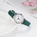 Montre vintage élégante pour femme avec bracelet cuir vert foncé et boîtier argent - Ceinture en cuir vert