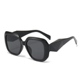 Occhiali da sole squadrati rétro con aste geometriche nere e lenti UV grigio scuro - Montatura Nera Lenti Grigio Nero