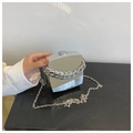 Chique zilveren spiegel vierkante doos tas met dikke metalen ketting en riem - Zilver