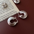 Minimalist S925 sterling silver hoop earrings with a matte frosted finish and vintage style - Large(EH010)