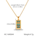 Dettaglio del ciondolo tarocco in oro 18k con smalto turchese e cristalli sole arcobaleno - Stile Arcobaleno Sole Turchese (HC-N40644)