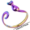 Macro detail van de regenboog kattenring met weergave van de 1,8 cm binnendiameter - Regenboog