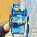 Gourde en plastique bleu motif dinosaure avec double couvercle et sangle portable - Dinosaure Bleu
