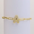 Bracelet à maillons trombones plaqué or 18k avec un pendentif lettre A serti de diamants - Lettre A