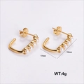 Elegant gold-plated U-shaped earrings with five round white pearls, size 17mm x 19mm - U-Shaped Five Pearl Earrings (AMLEH105)