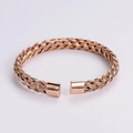 Bracciale rigido a C in acciaio inossidabile intrecciato oro rosa con terminali quadri - Oro rosa