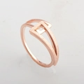 Minimalistischer doppellagiger Ring in Roségold mit geometrischem mattem Finish - US 6 / Roségold