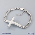 Zilveren roestvrijstalen Cubaanse armband met gegraveerde kruishanger en karabijnsluiting - Zilver (KB210838-KFC)
