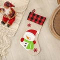 Beigefarbener Weihnachtsstrumpf aus Jute mit rot-kariertem Rand und Schneemann-Motiv - Schneemann