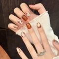 Uñas postizas Cat Eye con degradado ámbar y arte de hoja de arce estilo Maillard - XS Extra Pequeño / Hoja de Arce de Otoño Ojo de Gato Trapecio Corto (3214)