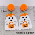 Detailansicht der Halloween Acryl-Ohrringe mit Geist und Kürbis sowie Maßangaben zum Produkt - JE1011A (Geist Kürbis)