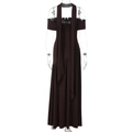 Detail van de off-shoulder halslijn en elegant lint op een slanke bruine lange maxi-jurk - S / koffiekleur