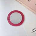 Tragbarer runder Haarbürstenspiegel in Glitzerrot für tägliches Styling und Makeup - Spiegel-Rosarot / Ca. 6,6 cm