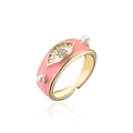 Detailansicht des rosa-weißen Emaille-Augenrings mit Zirkonia und kleinen Perlen - Einstellbar Offen / Rosa