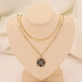 Vue détaillée du collier double épaisseur doré avec chaîne serpent et pendentif croix - 11# Croix Octogonale