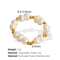 Elastischer Ring mit 4,5-5 mm Süßwasserperlen und 2 mm Edelstahlkugeln im Mix-Design - US Größe 6 / Abwechselnder Goldperlenstil (JZ79)