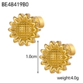 Detail showing 1.0cm gold sunflower stud earrings with weight and size measurements - Sunflower Shape (BE48419B0)
