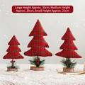 Trois ornements sapin de Noël en tissu écossais rouge avec bases en bois - Ensemble de 3 Sapins de Noël / Sapin à Rayures Rouges