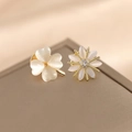 Elegant gold four-leaf clover and daisy brooch pins set with white cat-eye stones - Clover + Gold Edge Snowflake Set