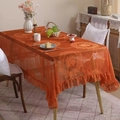 Elegante mantel de encaje naranja con motivos florales y volantes en mesa redonda - Flor de Espejo Redondo (Volante) / Naranja / 140*240