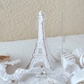 Pendaglio Torre Eiffel bianca con glitter dorati, decorazione natalizia da 15 cm - Torre Eiffel Bianca