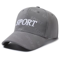 Gorra de béisbol gris oscuro con bordado SPORT blanco y texto gráfico estampado total - Ajustable / Gris claro
