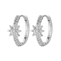 Detail of S925 silver star earrings with zircons and laser-etched purity hallmark - Star Burst - Silver