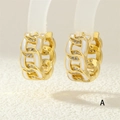 Dettaglio orecchini a catena cubana placcati oro 18K con smalto bianco e zirconi lucidi - Bianco (ER0902-A)
