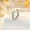 Eleganter silberner Ohrmanschette mit Zirkonia-Steinen im schlichten Hoop-Design - Silber (Einzelstück)