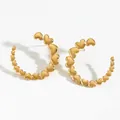 Schicke vergoldete Edelstahl Ohrstecker in C-Form mit verbundenem Herzmuster - Gold(KD3160)