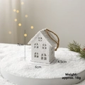 Maison de Noël en bois enneigée blanche à suspendre avec cordelette de 7cm - Petit