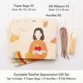 Set di 3 sacchetti regalo per insegnanti in beige caldo con nastri in raso oro - Grande / Giallo Educazione