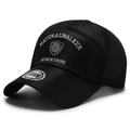 Schwarze atmungsaktive Mesh-Baseballkappe mit Natural Walker Stickerei und Emblem - Verstellbar / Schwarz