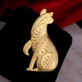 Vintage leopard brooch in golden finish with textured alloy design on black velvet - Gold Yellow