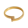 Pulsera elástica Tubogas dorada de acero inoxidable con extremos de pavé de cristal - Brazalete Elástico Abierto con Diamantes (Dorado)