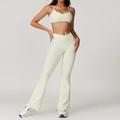 Conjunto de yoga para mujer en blanco crema reciclado con top deportivo y pantalón acampanado - S / Sujetador + Pantalones Acampanados / Albaricoque Crema