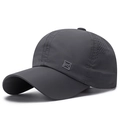 Gorra de béisbol gris oscuro de secado rápido con agujeros láser y logotipo - Ajustable / gris oscuro