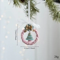Couronne de Noël spirale rose avec pendentif bleu et nœud doré, dimension 7,5 cm - Pendentif Sapin de Noël Rose