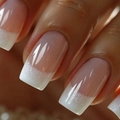 Uñas postizas cuadradas medianas con degradado blanco y purpurina fina en base nude - CW542 Set De Pegamento De Gelatina Amarilla