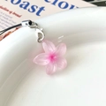 Cute pink flower keychain pendant with translucent petals and a metallic lobster clasp - Colorful Transparent Daisy Phone Lanyard / Light Pink