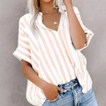 Camisa de mujer de manga corta con rayas rosas y blancas y pantalones cortos vaqueros - Rosa Coral